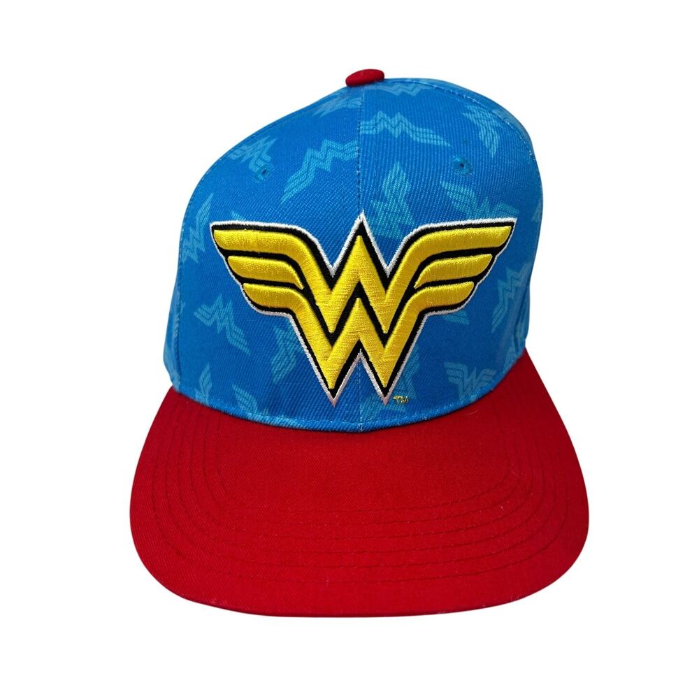 Women's NWT DC Comics Wonder Woman Snapback Hat